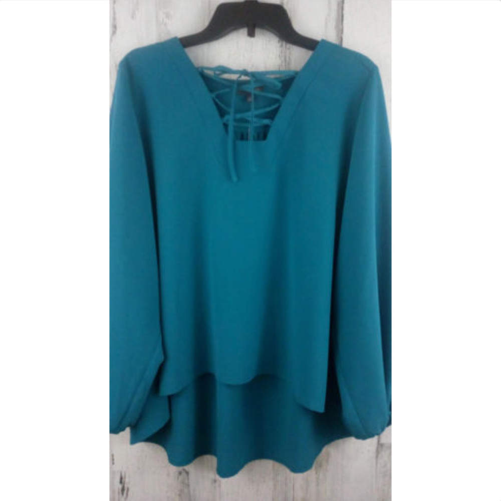 The Limited Top Size Medium Long Sleeve